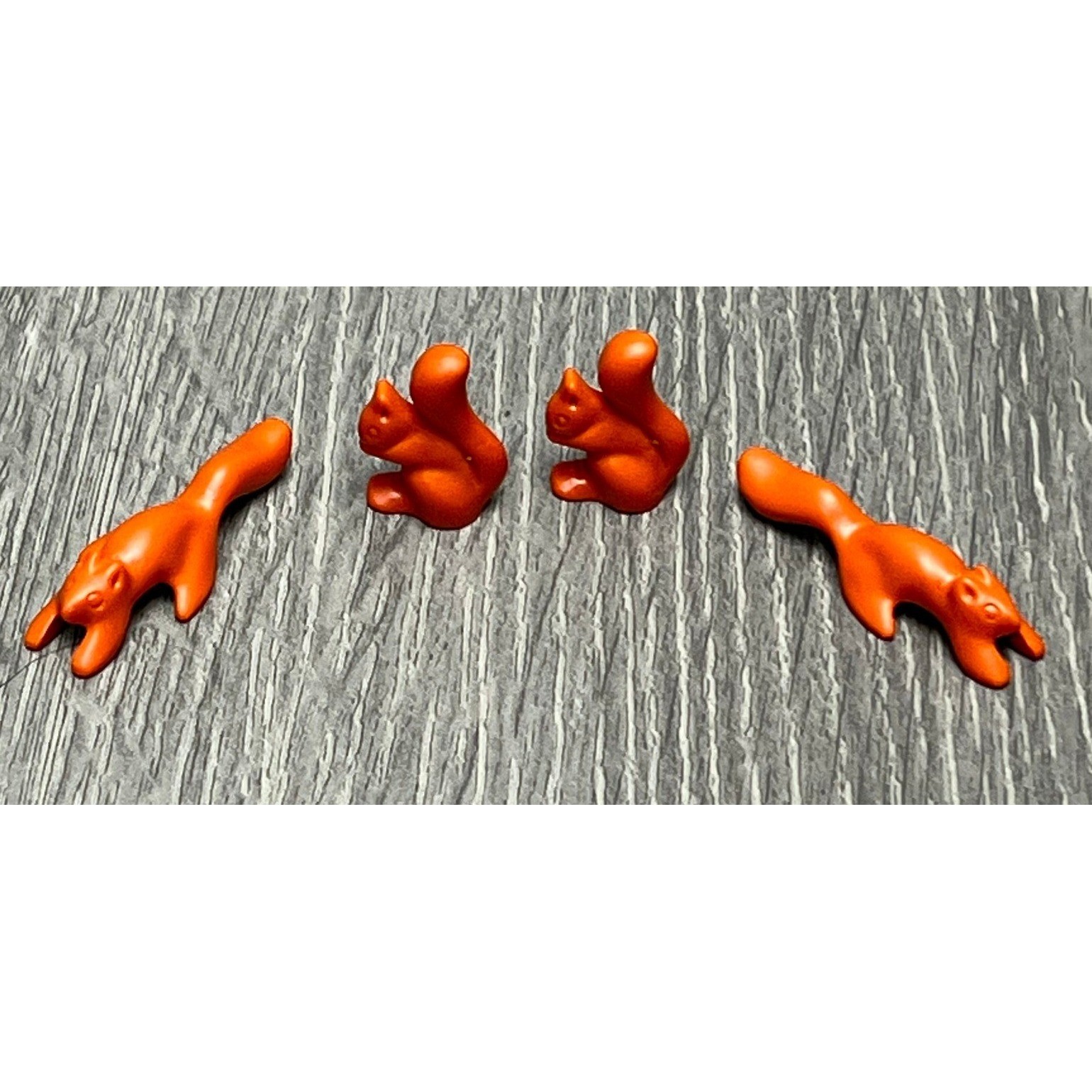 Playmobil Set Famiglia Scoiattolo Arancione 4 Miniature Animali della Foresta Figure Pose