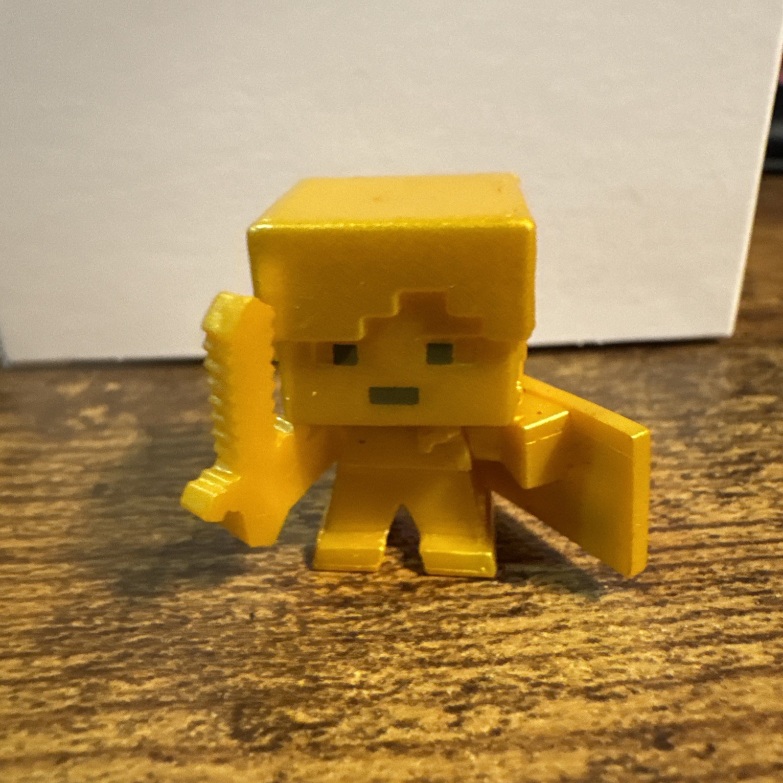 Minecraft Golden Alex Chess Box Series 3 ￼