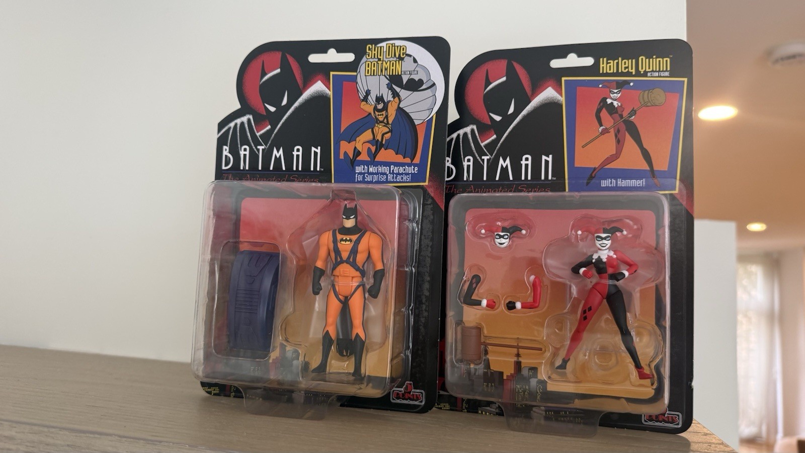 Lotto Sky Dive Batman + harley quinn mezco 5 punti serie animata. Scala 3,75"