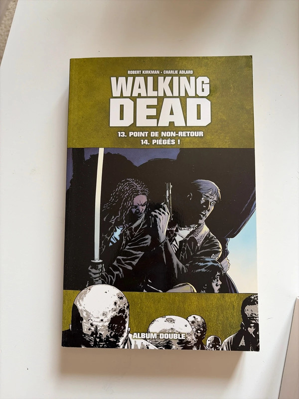 Walking Dead double album 13-14