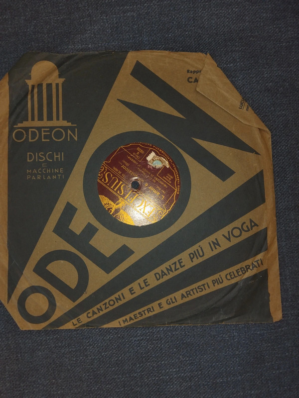 Disco in vinile 33 giri 'Le canzoni e le danze più in voga' 1974