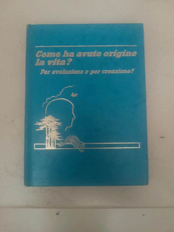 Come ha avuto origine la vita? Per evoluzione o per creazione?
