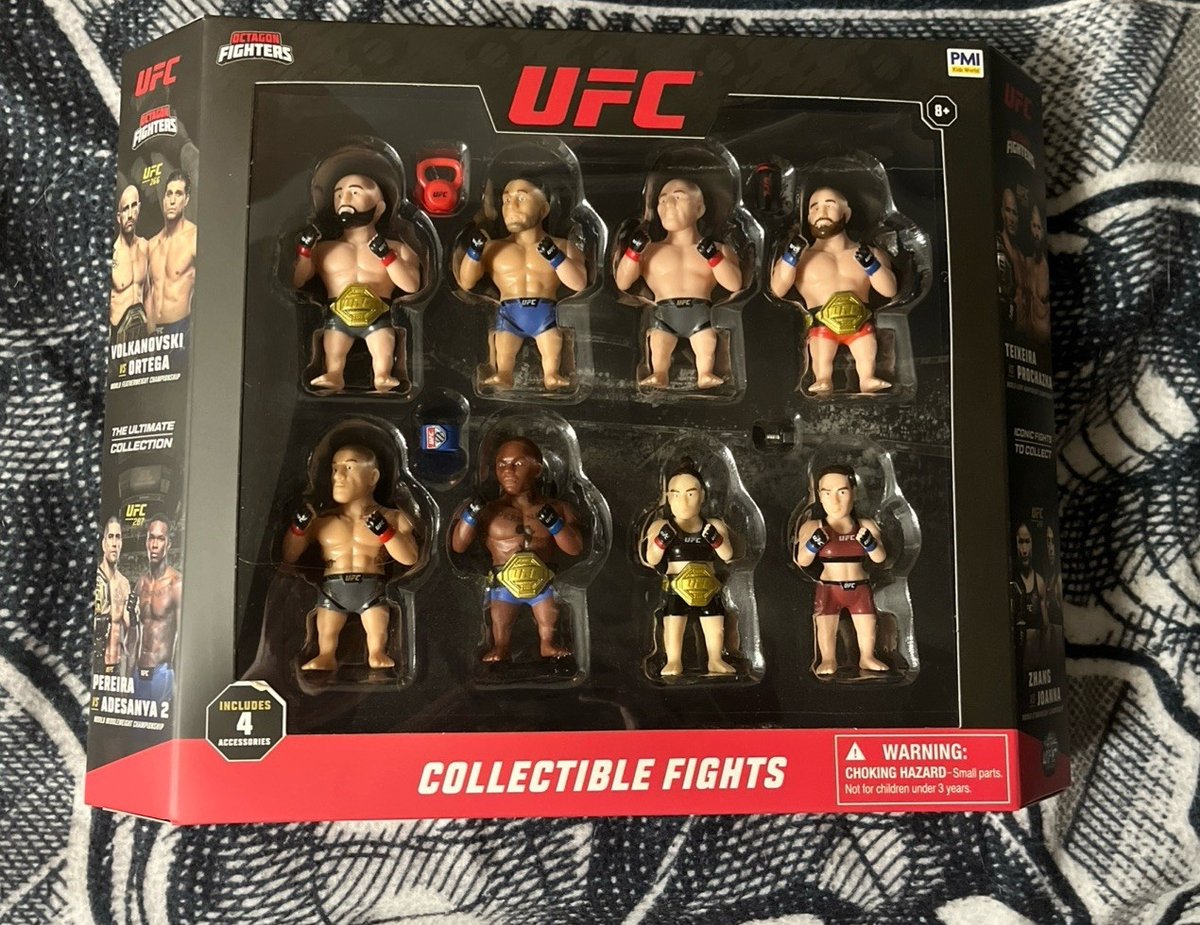 PMI UFC Playset in scatola da collezione action figure Pereira Adesanya