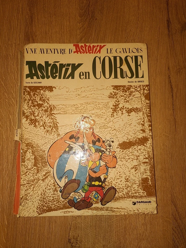 Astérix en Corse – Édition originale Dargaud 1973 (DL 2e trim. 1973)