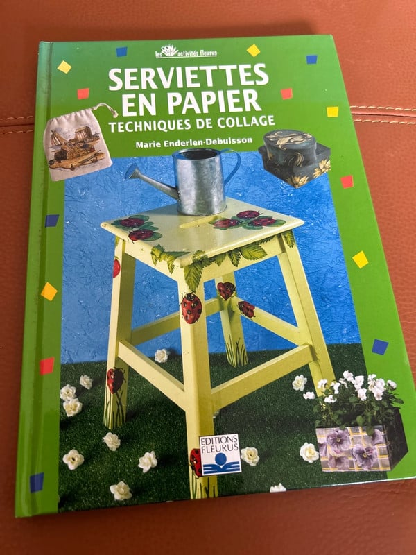 Collage serviettes papier
