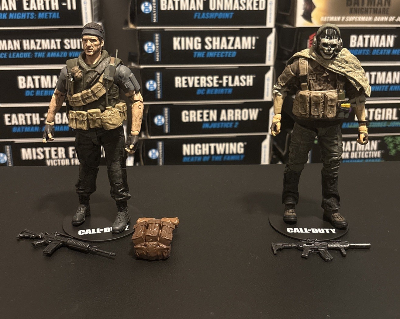 2019 McFarlane Call Of Duty Action Figures Ghost and Woods - Loose and complete 