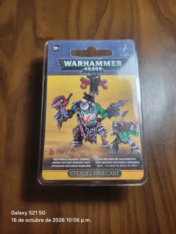 Ork Painboy With Grot Orderly Warhammer