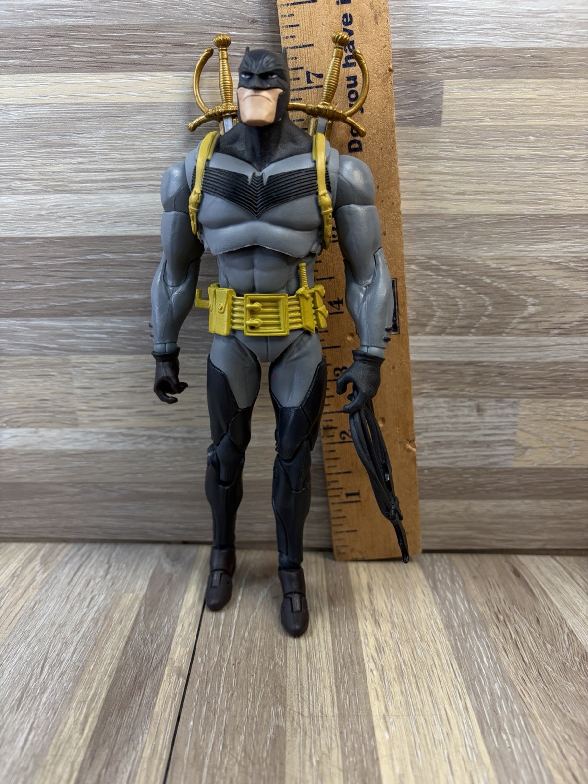 McFarlane DC Multiverse Batman vs Azrael 7" Modellino Cavaliere Bianco Sciolto
