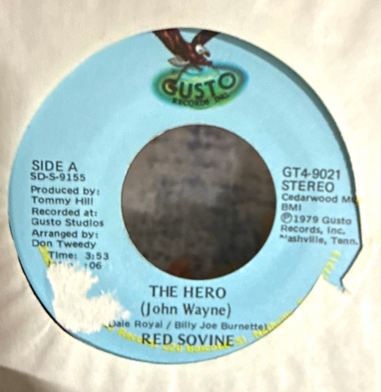 Red Sovine The Hero (John Wayne) 7" Vinyl Single 45 RPM Stereo Gusto GT4-9021