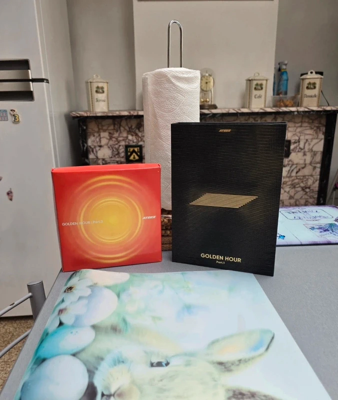 Ateez "Golden Hour" lot de 2 albums