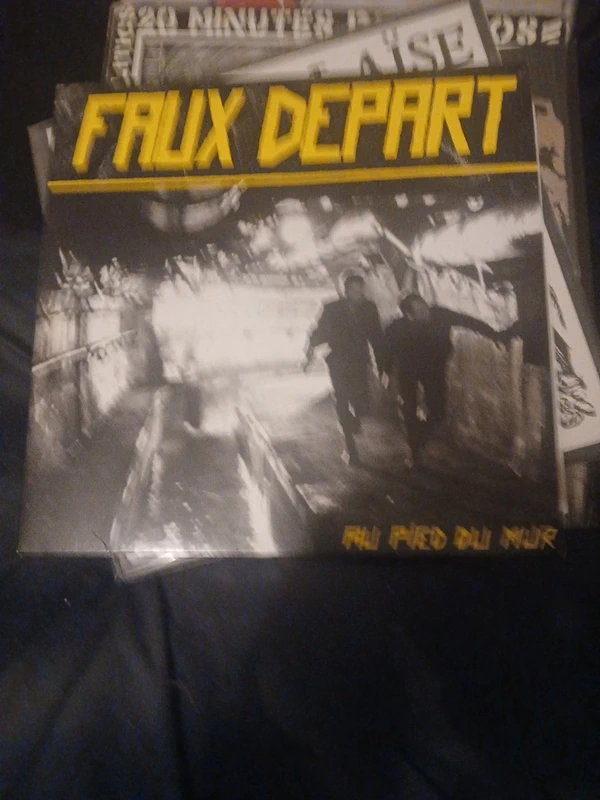 Faux départ . Punk