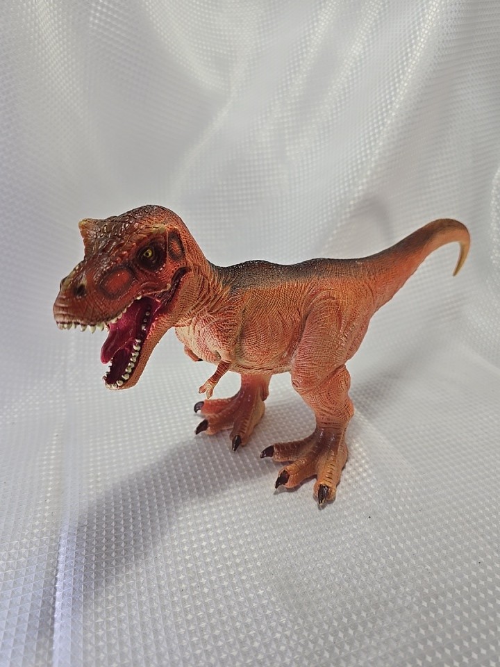 Jurrasic World Tyrannosaurus T Rex Action Figure Dinosaur Rubber 2015 16"