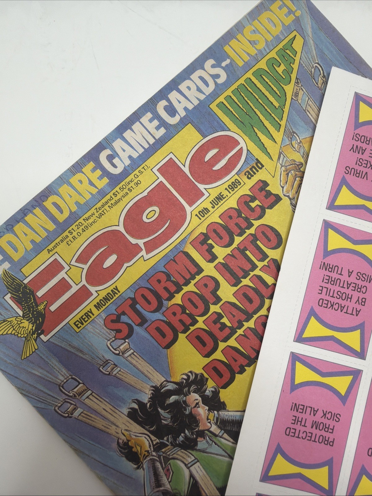 EAGLE and WILDCAT COMIC - 10th JUNE 1989  with Dan Dare Game cards - Vintage 80s