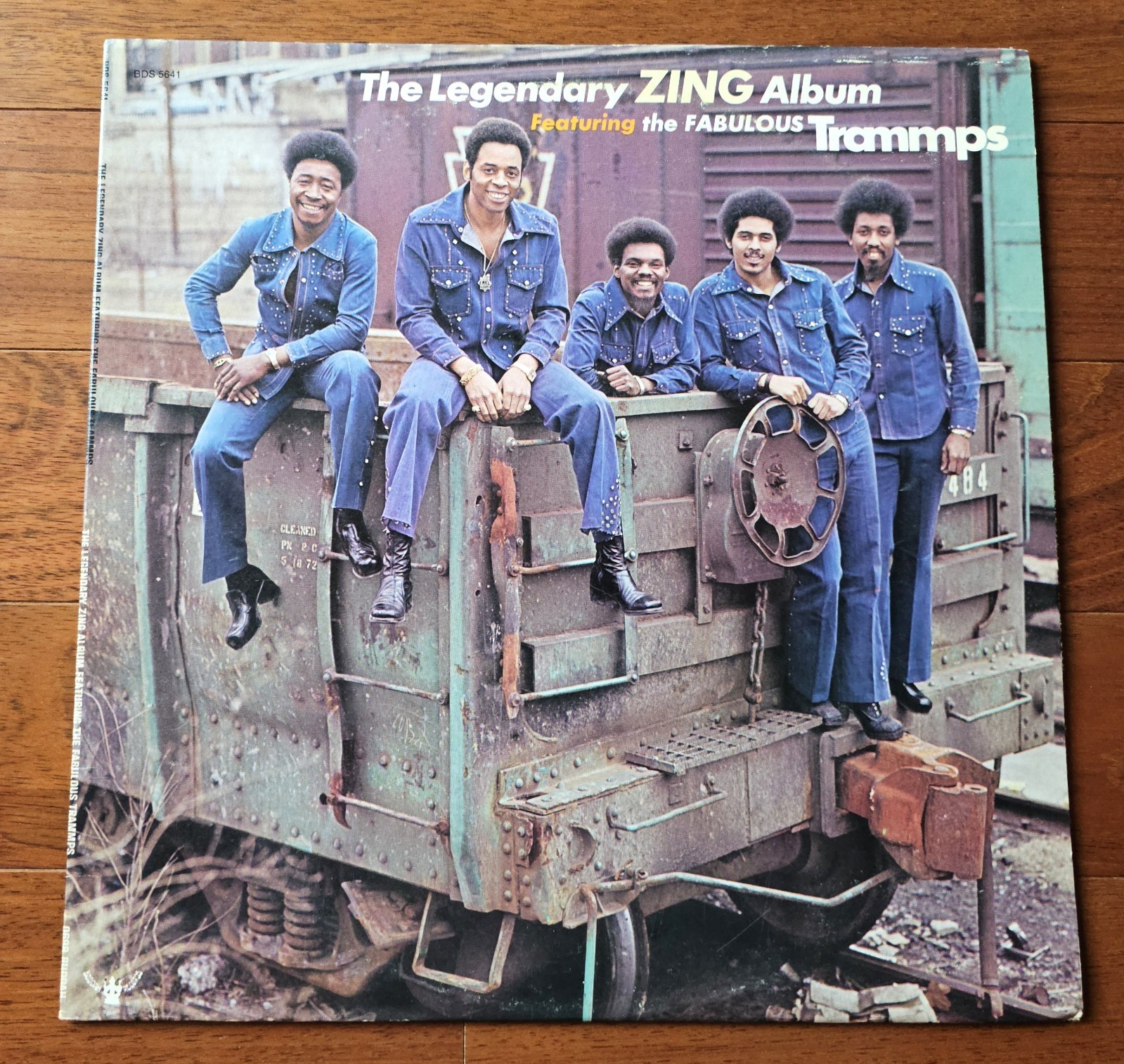 THE TRAMMPS The Legendary Zing Album LP 1975 1ST PRESS Vinyl FUNK SOUL Sonic