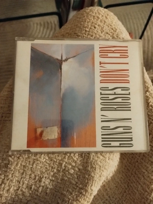 Guns n' Roses - Don't Cry (1991)