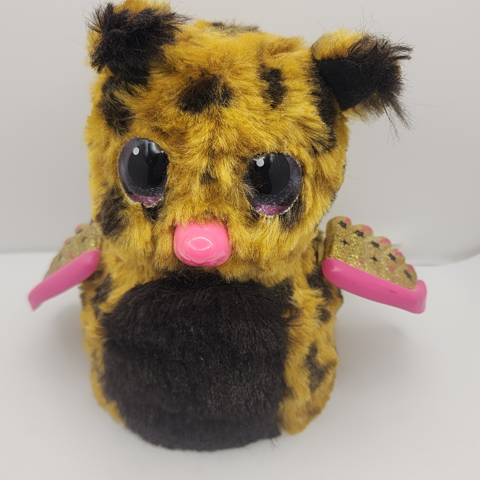 Hatchimals raro gufo lince dorata ali scintillanti funziona canta ruota discorsi *VIDEO
