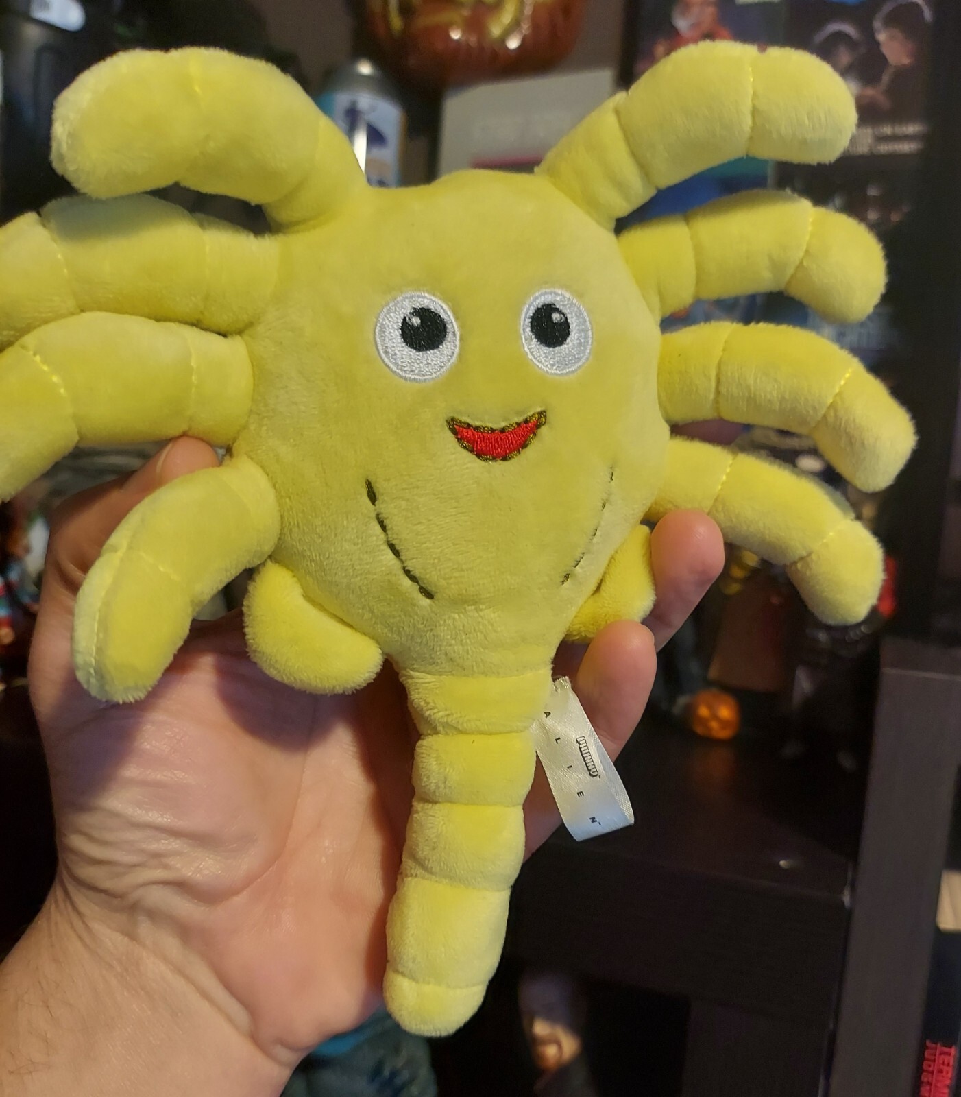 ALIENS FACEHUGGER plush 8" LOOTCRATE YELLOW Xenomorph ALIEN