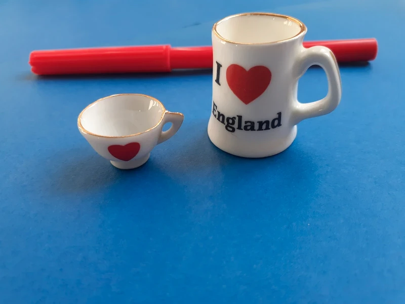Miniatura Tazze in ceramica