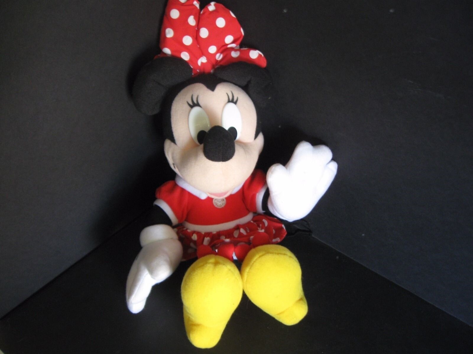 Fisher Price Walt Disney Peluche Minnie Mouse Braccia Poseable Bambola 15" Peluche