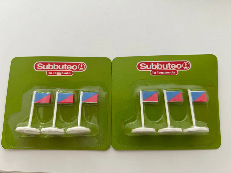 Bandierine originali Subbuteo  La Leggenda - 2 confezioni (6 bandierine totali) nuove sigillate