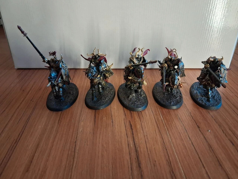 Slaves To Darkness- Chaos Knights