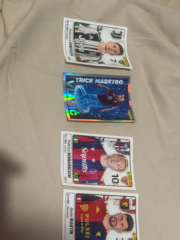 4 figurine calciatori