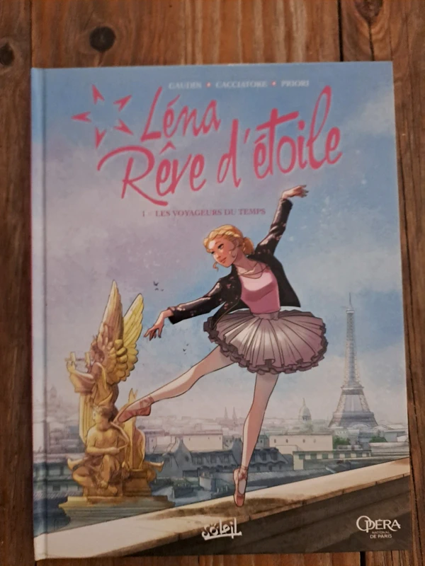 ƁD Lena rêve d'étoile. 
Tome 1