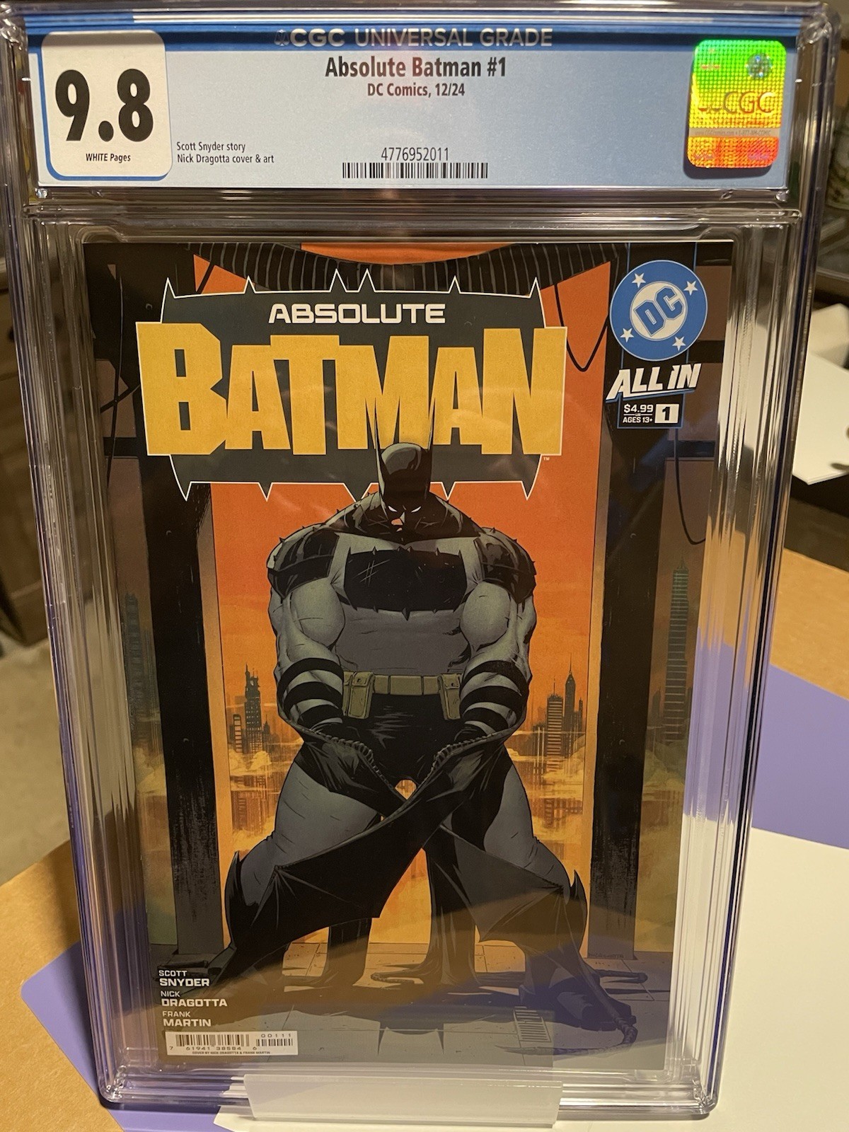 Absolute Batman #1 prima stampa copertina A Scott Snyder - Nick Dragotta CGC 9.8 12/24