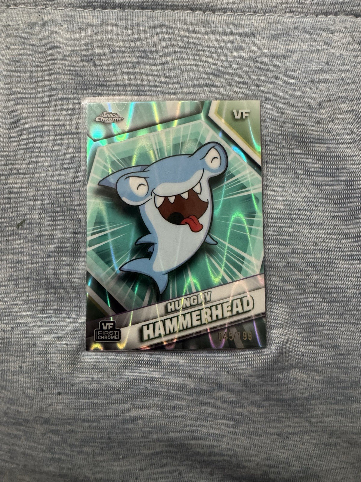 Hungry Hammerhead 2026 Topps Chrome VeeFriends Aqua RayWave rifrattore /199