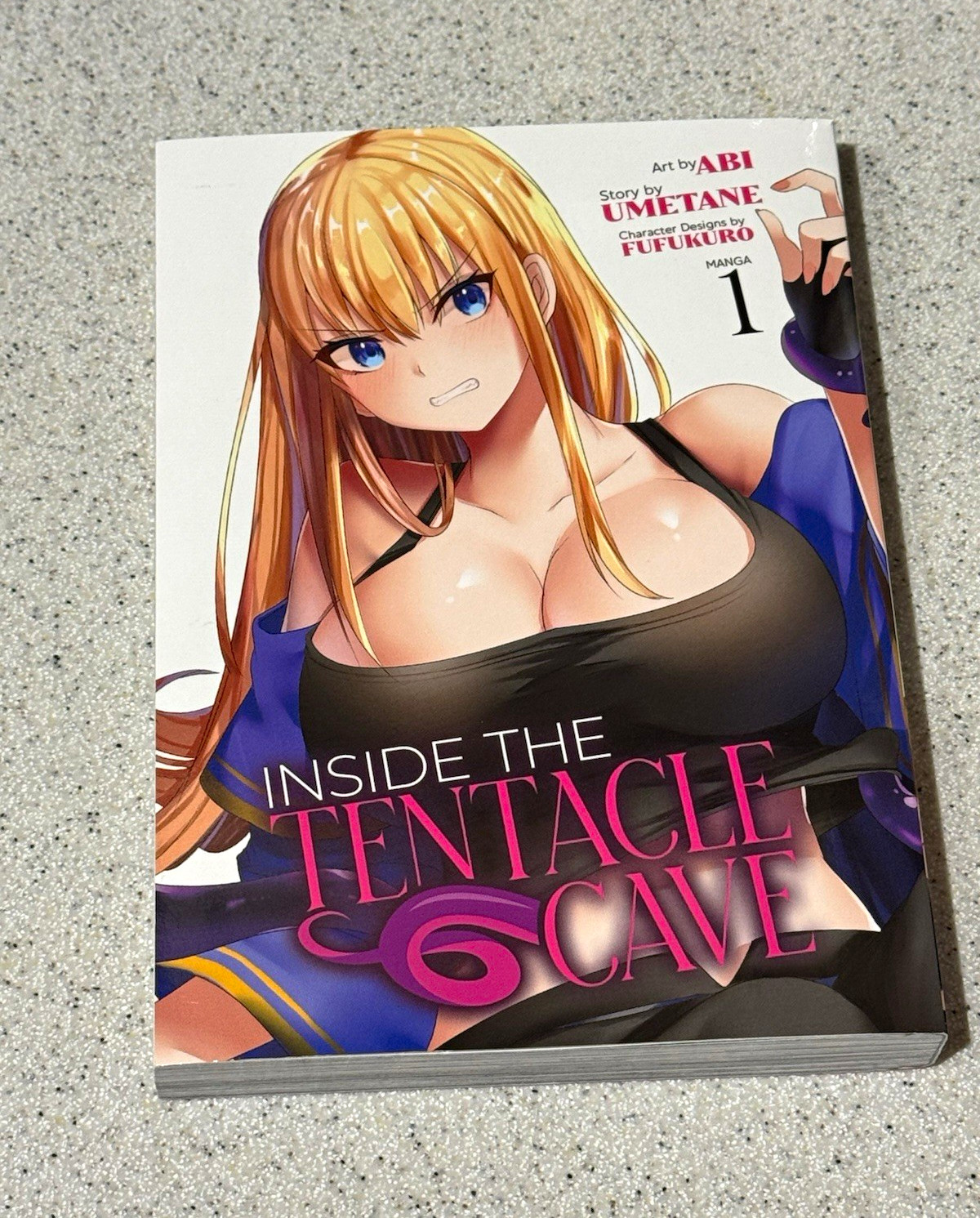 Inside the Tentacle Cave Manga Vol 1 Seven Seas copertina morbida inglese Abi Umetane