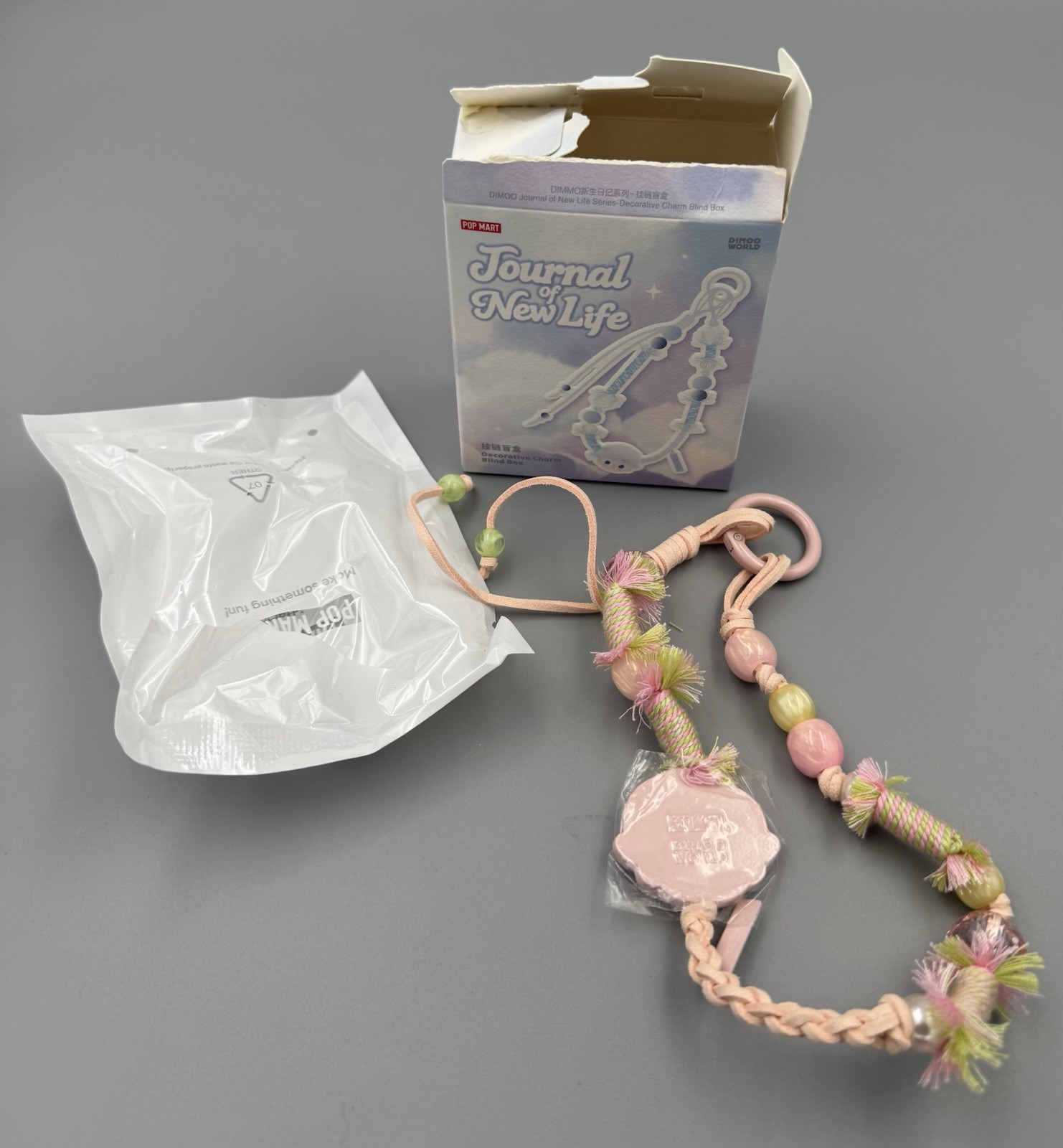 Pop Mart Journal Of New Life Charm Decorativo DIMOO Rosa Scatola Cieca Aperta