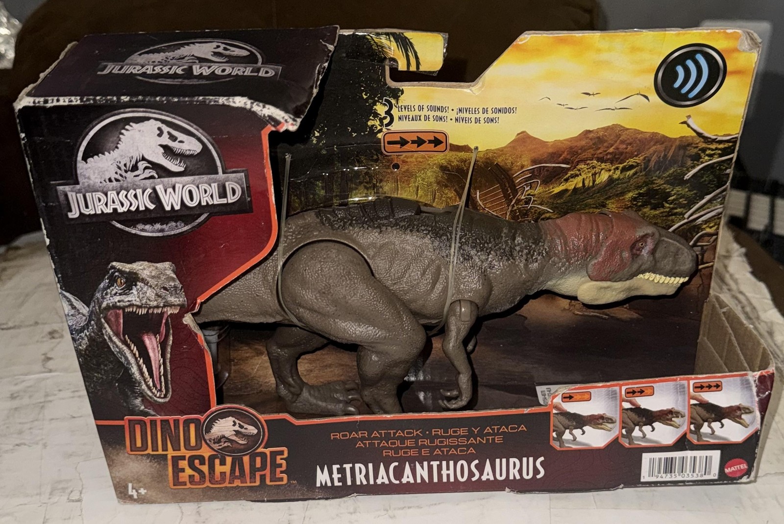Modellino sonoro Jurassic World Metriacanthosaurus Mattel Dino Escape Roar Attack