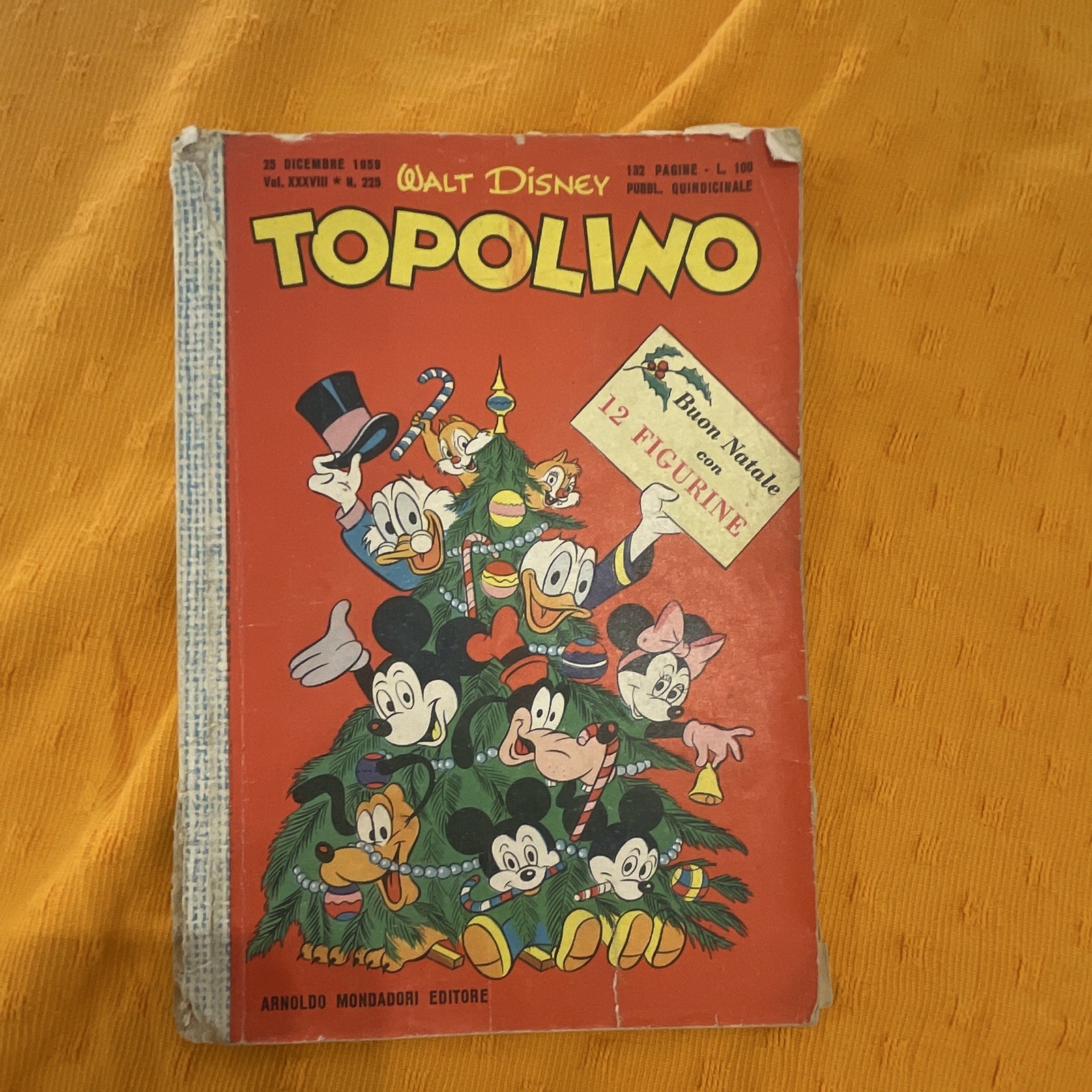Walt Disney Topolino n.225 1959 Arnoldo Mondadori Editore fumetto con figurine