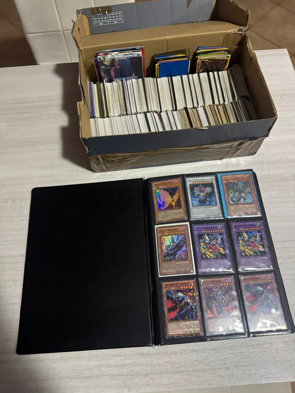 Lotto carte yugioh + album