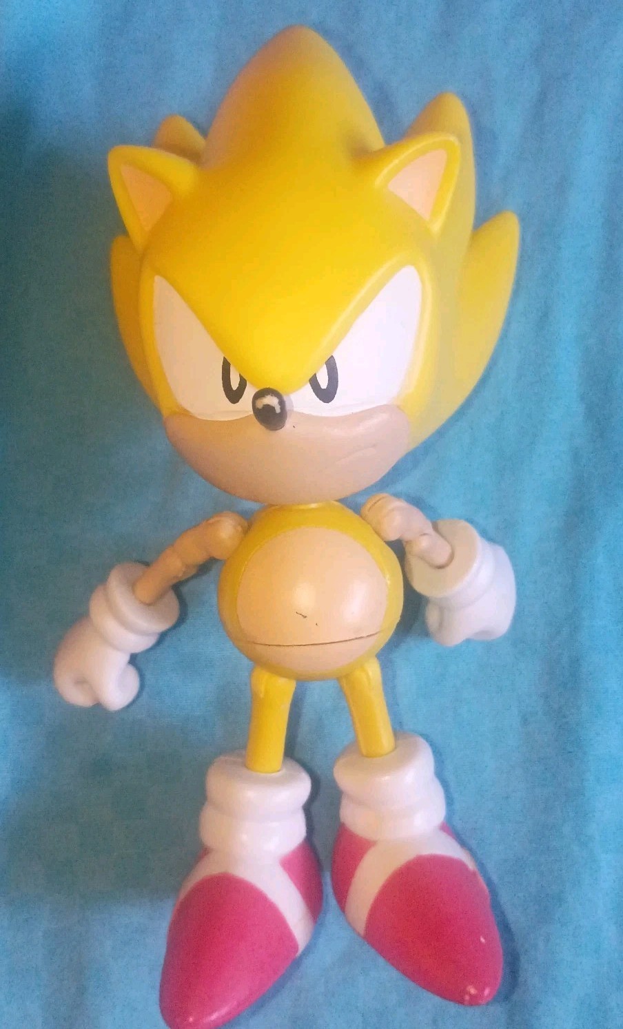 2011 Jazwares SEGA Sonic The Hedgehog - Classic Super Sonic 5" Poseable Figure