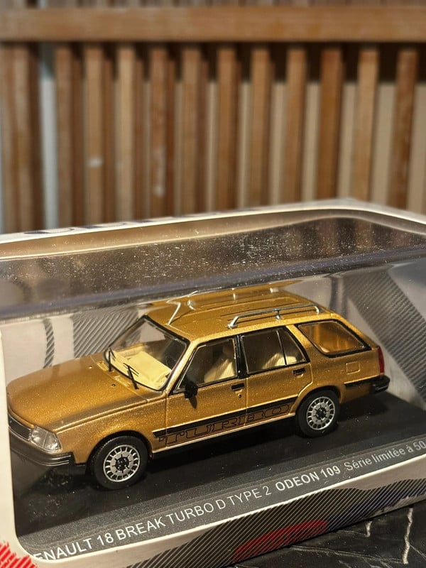 ODEON Renault 18 Break Turbo D Type 2 1/43 bronze doré série limitée