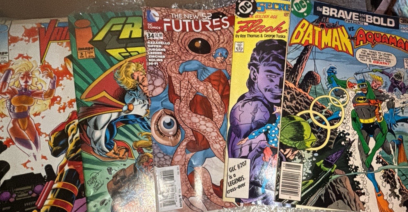 DC Comics Infinity 1980’s Lot Of 5 Comic Books Vintage Batman Flash Freak