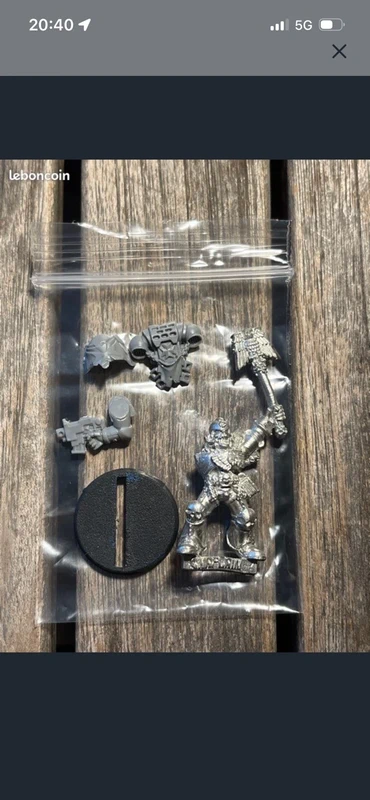 Chapelain Space marine métal OOP