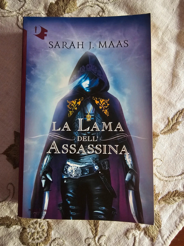 Libro "La lama dell'Assassina" di Sarah J. Maas