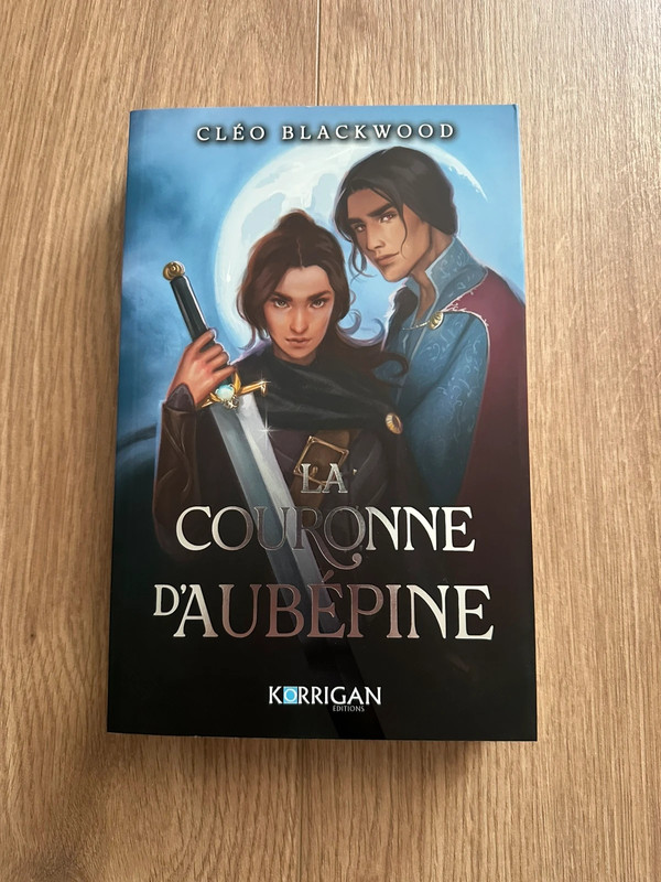 T1 La couronne d’aubépine en format broché