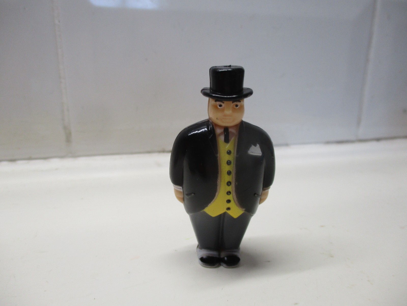 .thomas the tank engine train set the fat controller figure.
