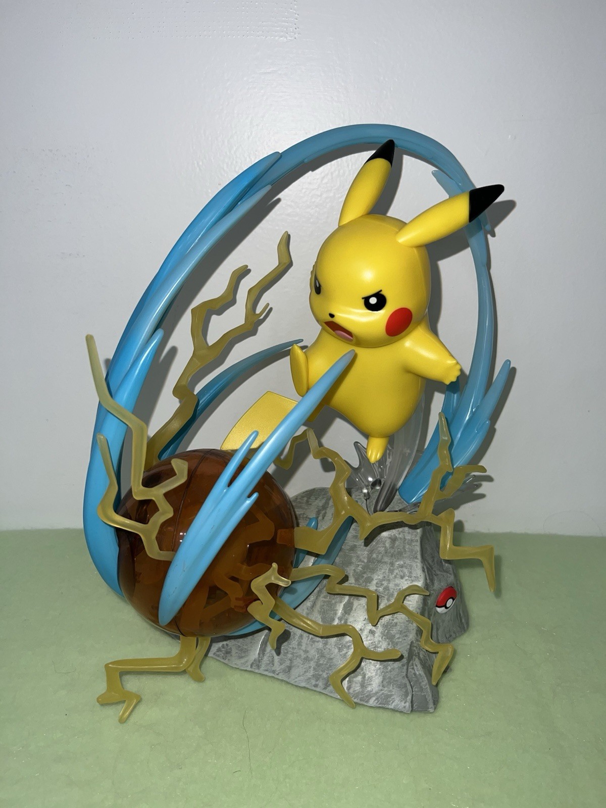 Pokémon Pikachu Light FX 1/10 Scale Deluxe Collector Figure  Pokemon(5)
