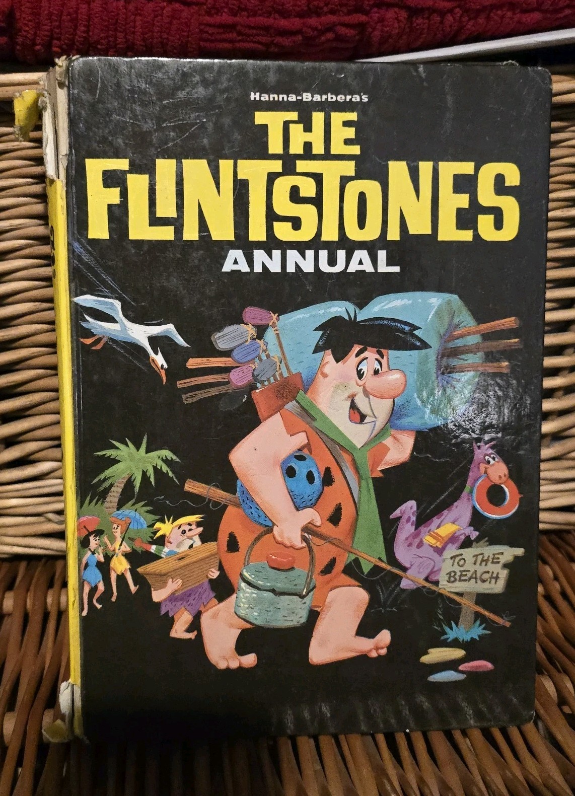 1965 The Flintstones Annual Hardback Book Vintage Hanna Barbera Comic Book
