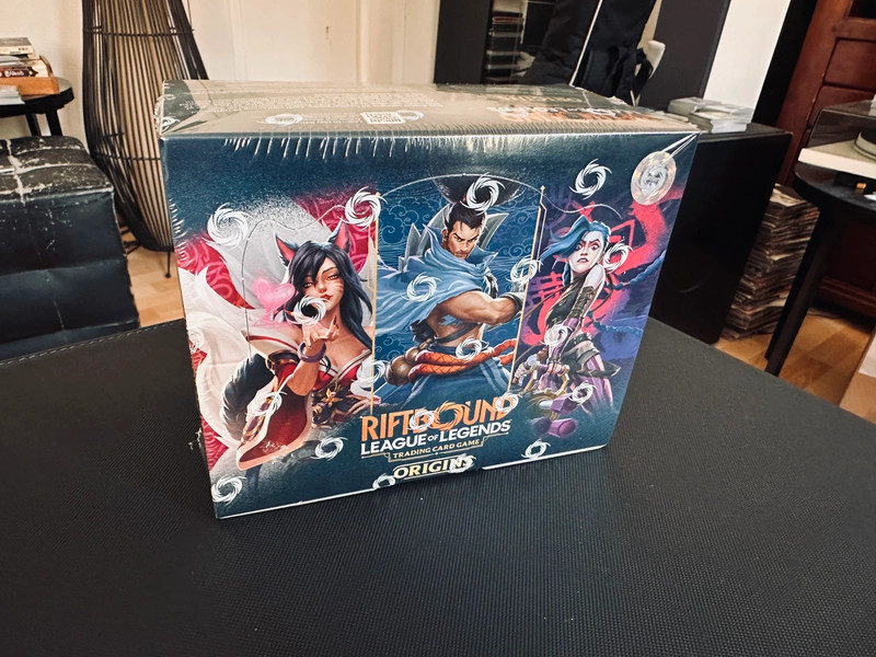Display Origins - Riftbound League of Legends TCG