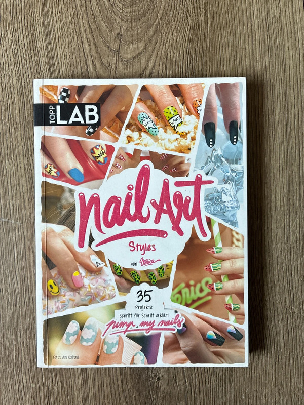 Buch Nail Art Styles
