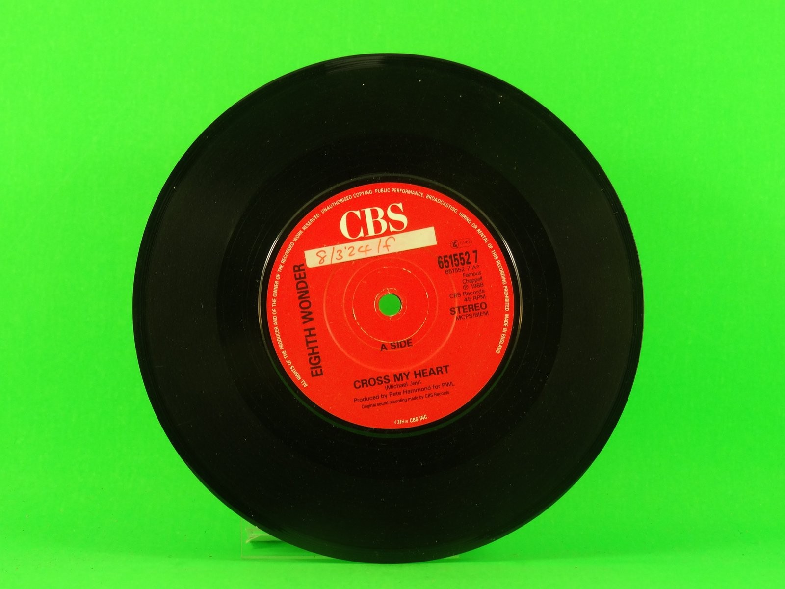 EIGHTH WONDER CROSS MY HEART (137) 7" CBS