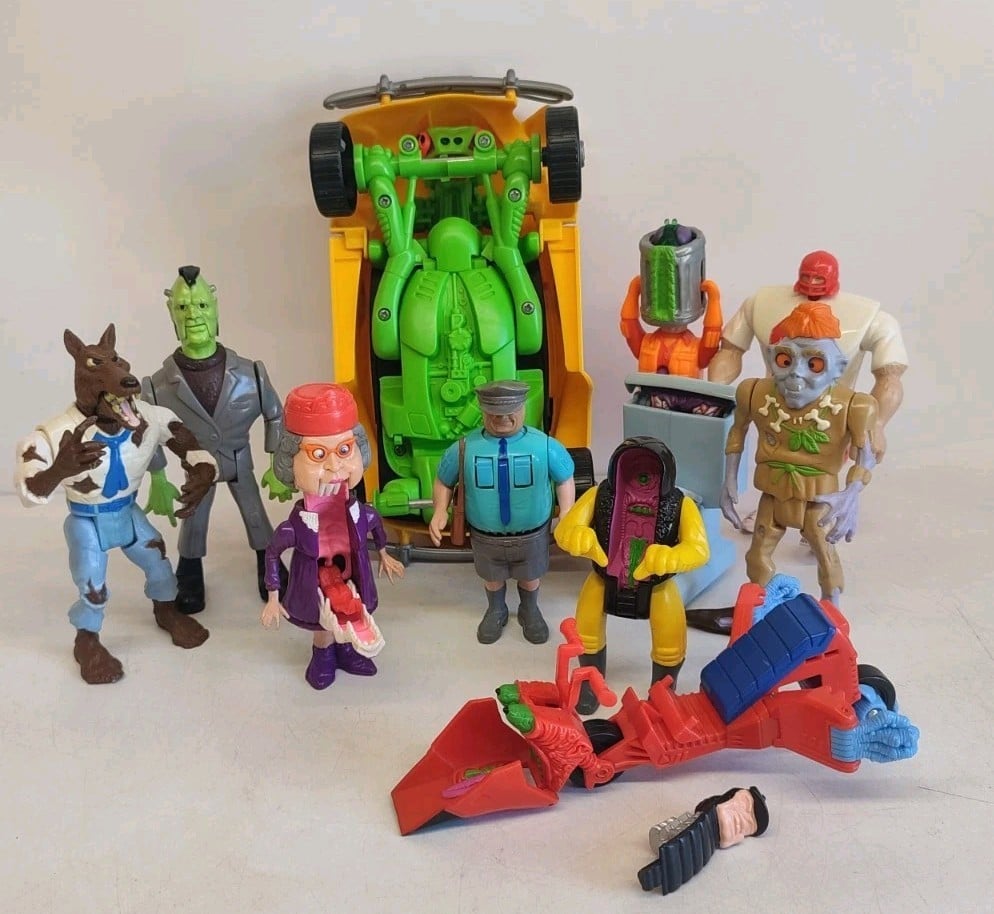The Real Ghostbusters Haunted Humans Bundle X 10 Toilet Zombie Wheelie Tombstone
