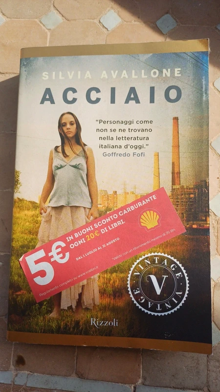 Acciaio (Italian Edition) - Silvia Avallone