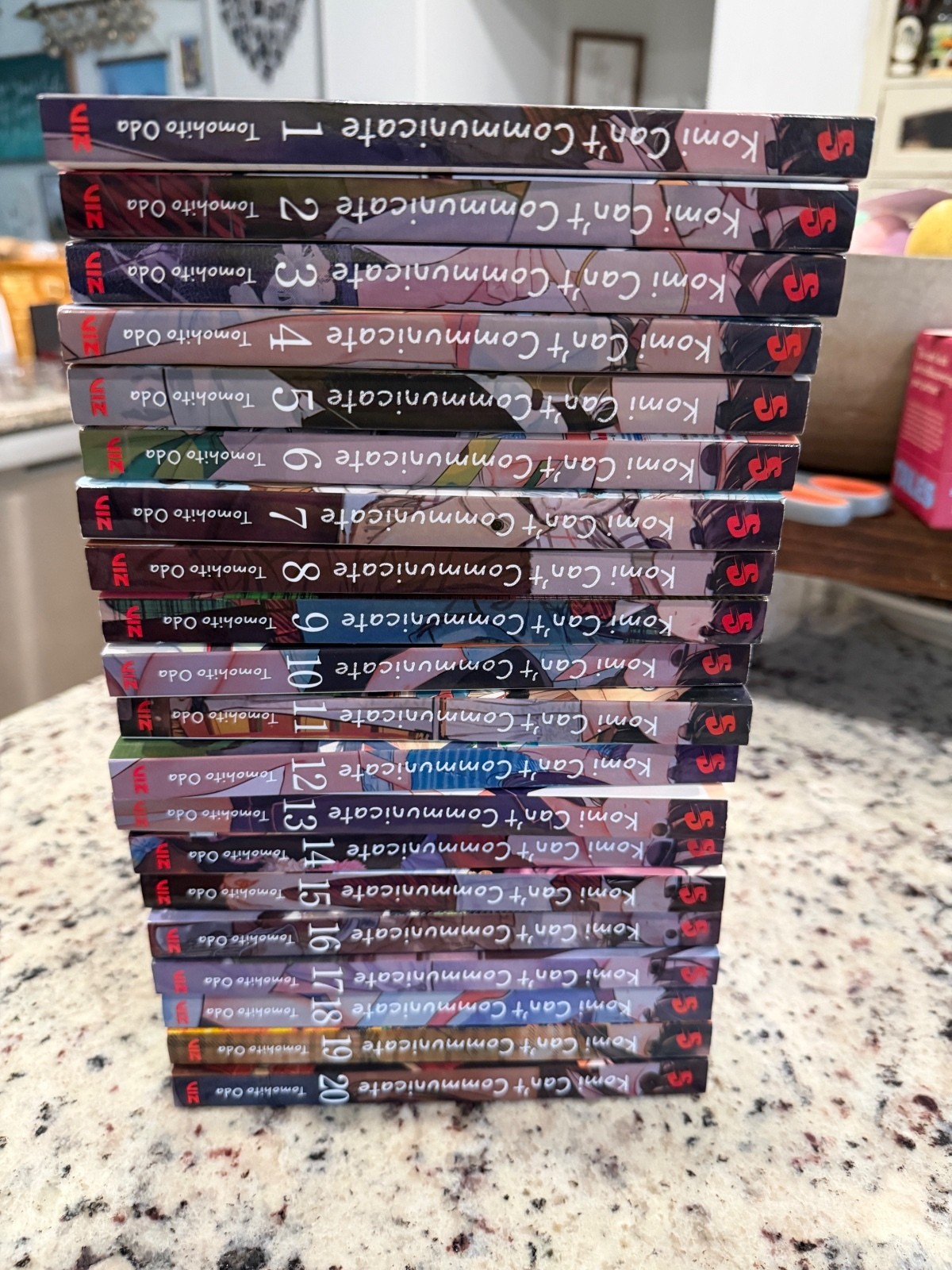 Komi Can't Communicate Manga Volumi 1-20 di Tomohito Oda - Set completo