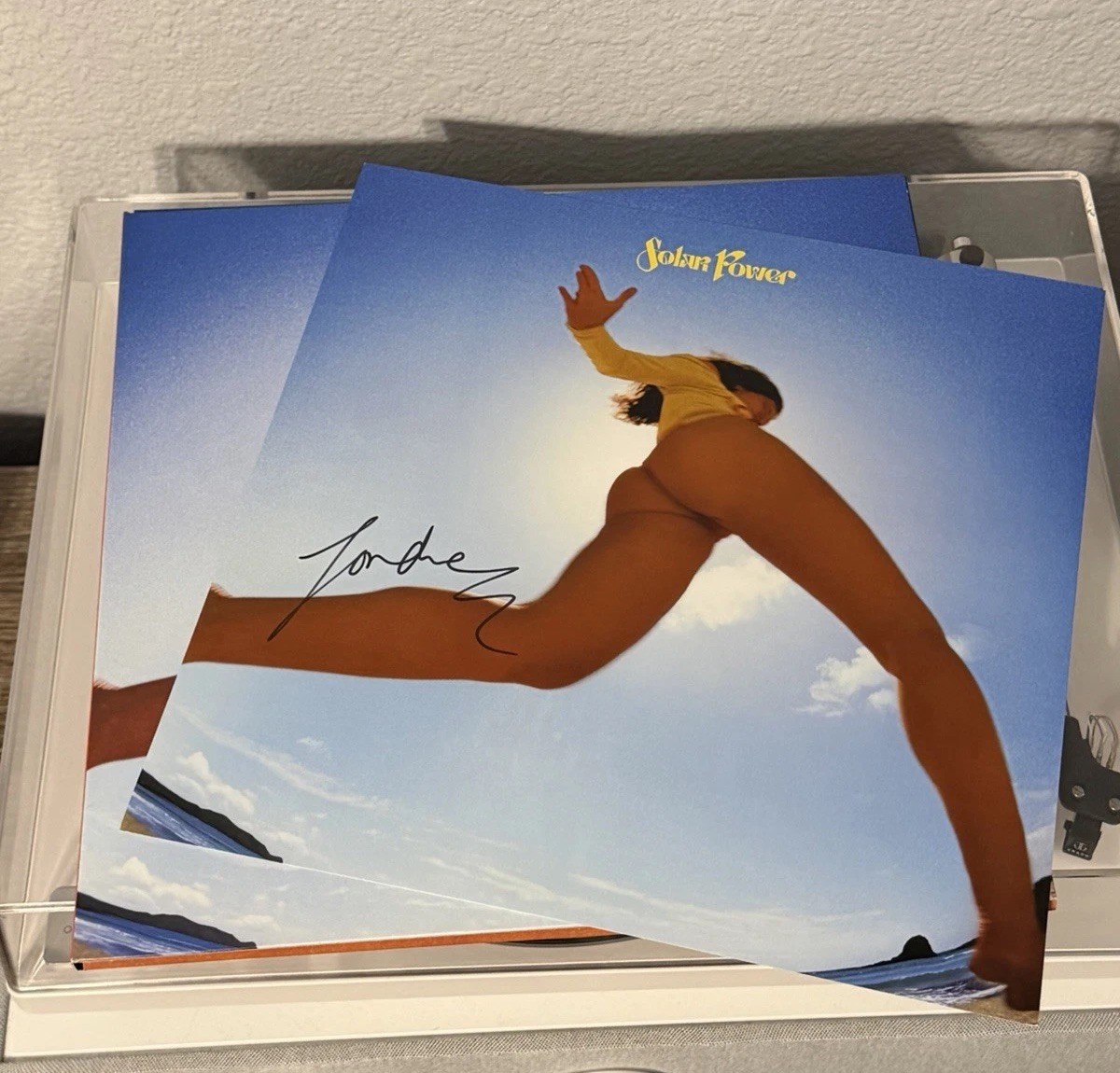 Lorde - Solar Power Deluxe Vinyl SIGNED/AUTOGRAPHED Insert + 7 inch Picture Disc